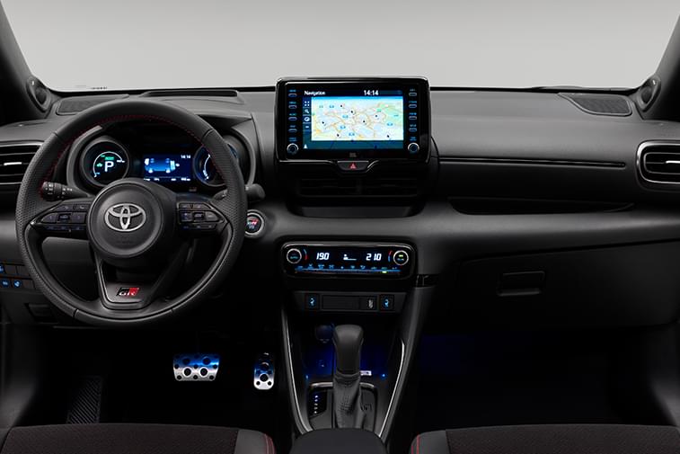 Deska rozdzielcza w Toyota Yaris