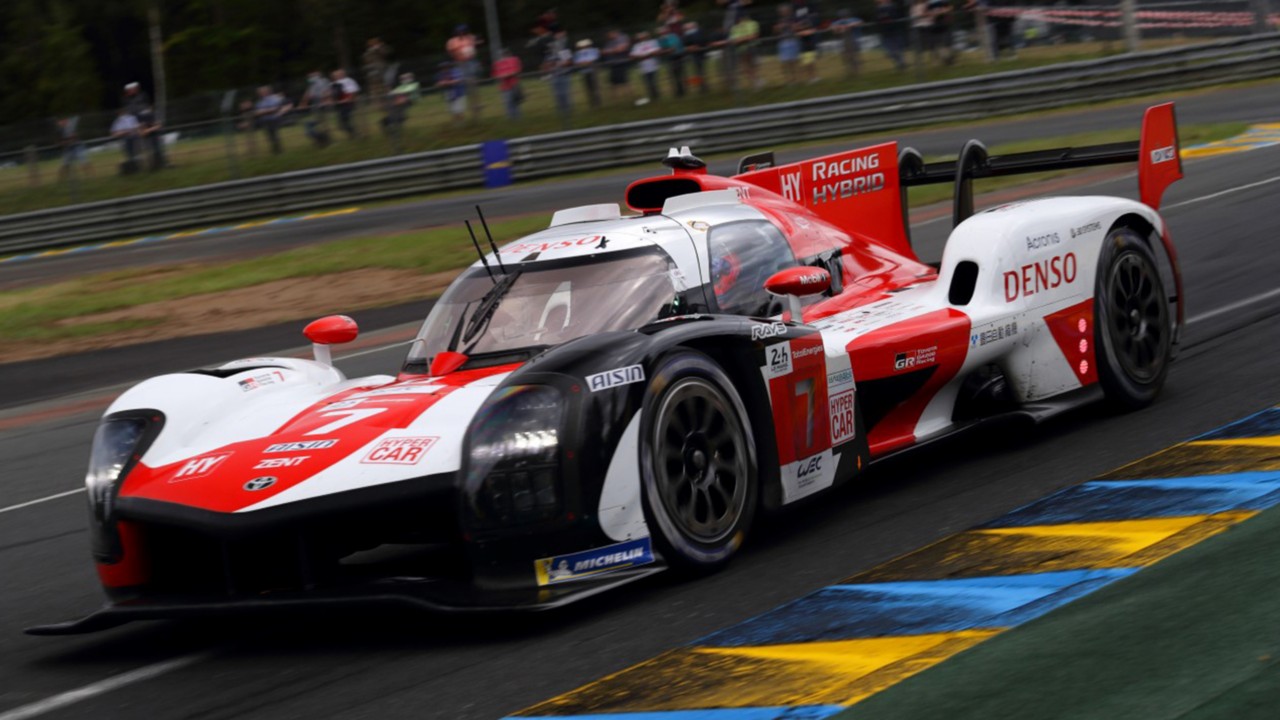 TOYOTA GAZOO RACING TRIUMFUJE W LE MANS